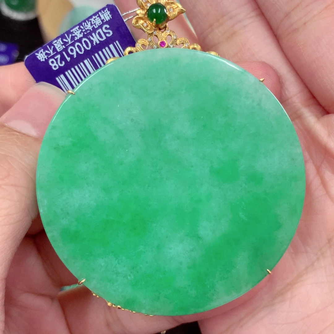 吊坠(不含链)18K金镶嵌翡翠