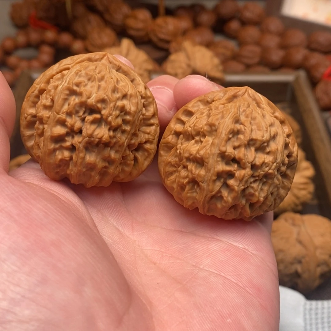 肥***肉把件文玩核桃三角白40修