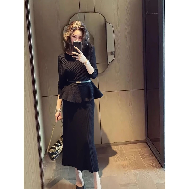 秋季穿搭气质女神范高端盐系轻熟高级感独特漂亮小香风黑色套装裙