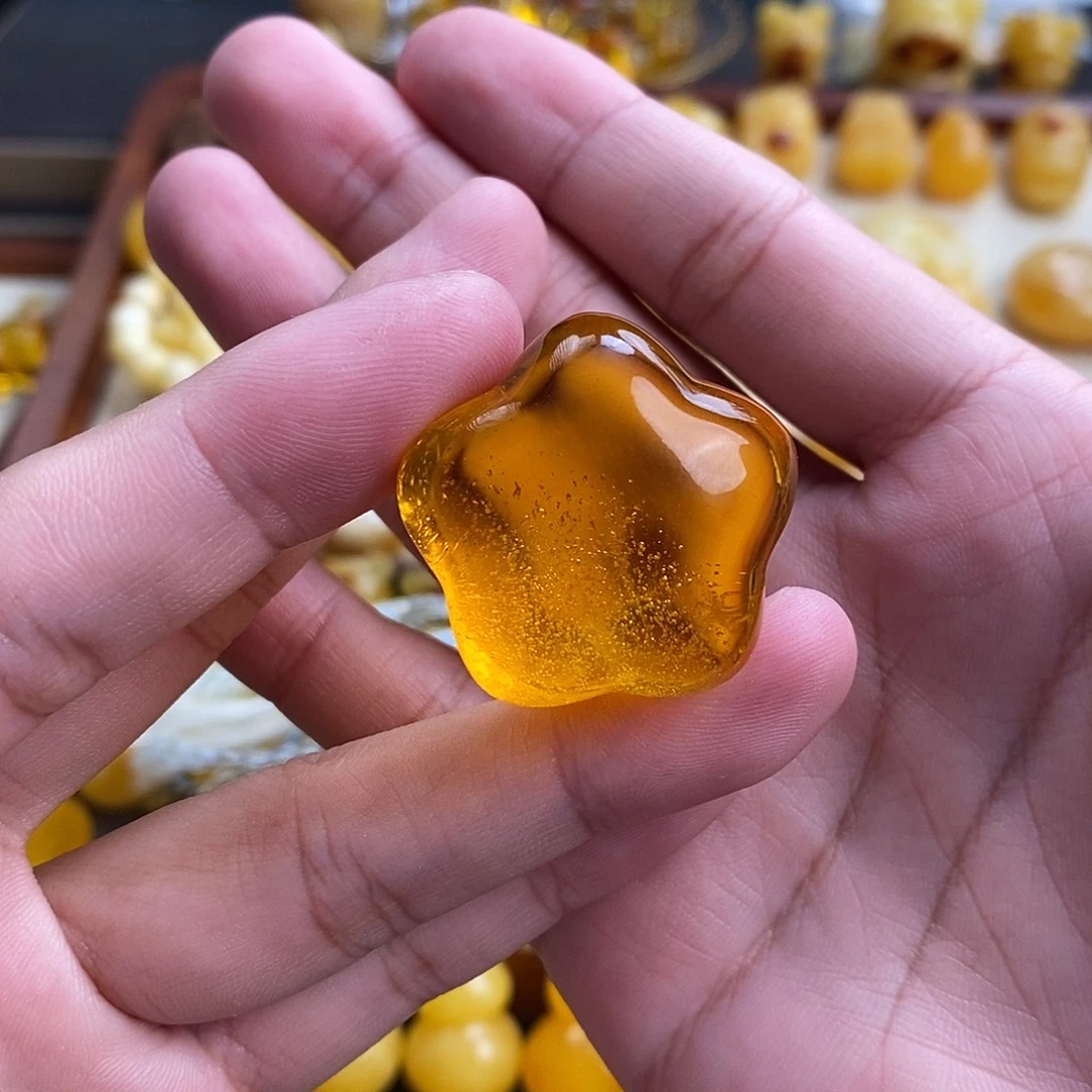 琥珀未镶嵌珠宝奇石