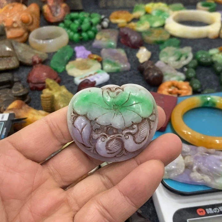 白玉菩提吊坠摆件