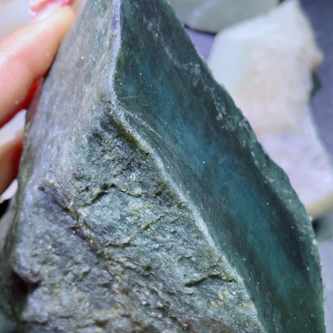 和田玉未镶嵌珠宝半成品