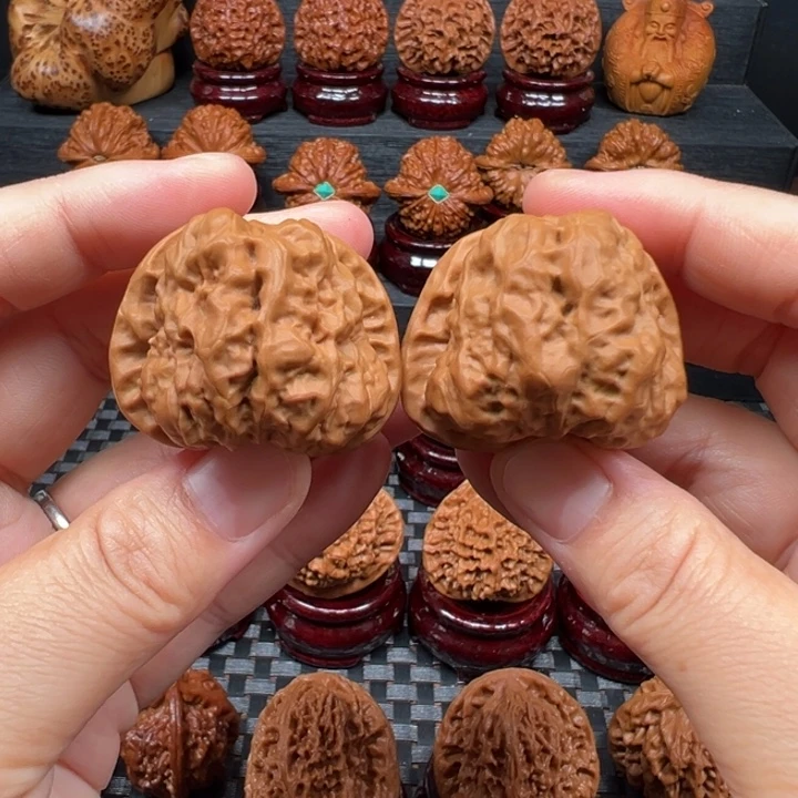 文玩核桃吊坠41蛤蟆头