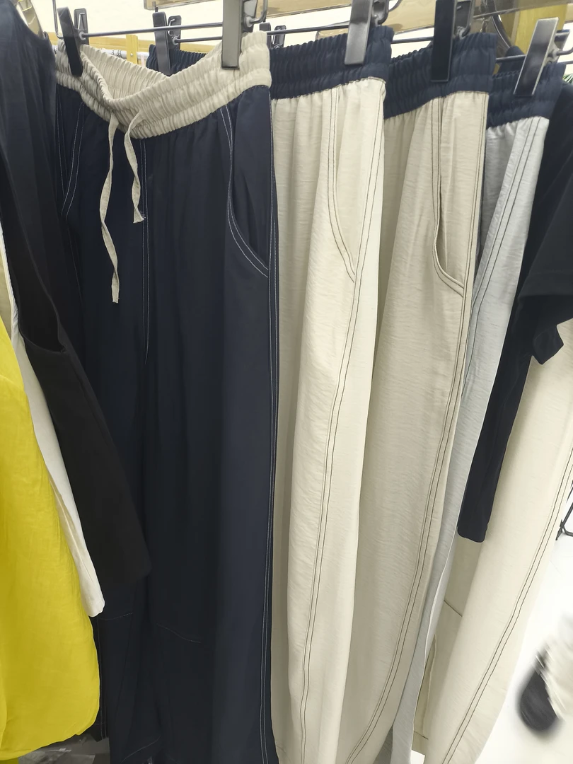 25148  拼接腰头休闲裤