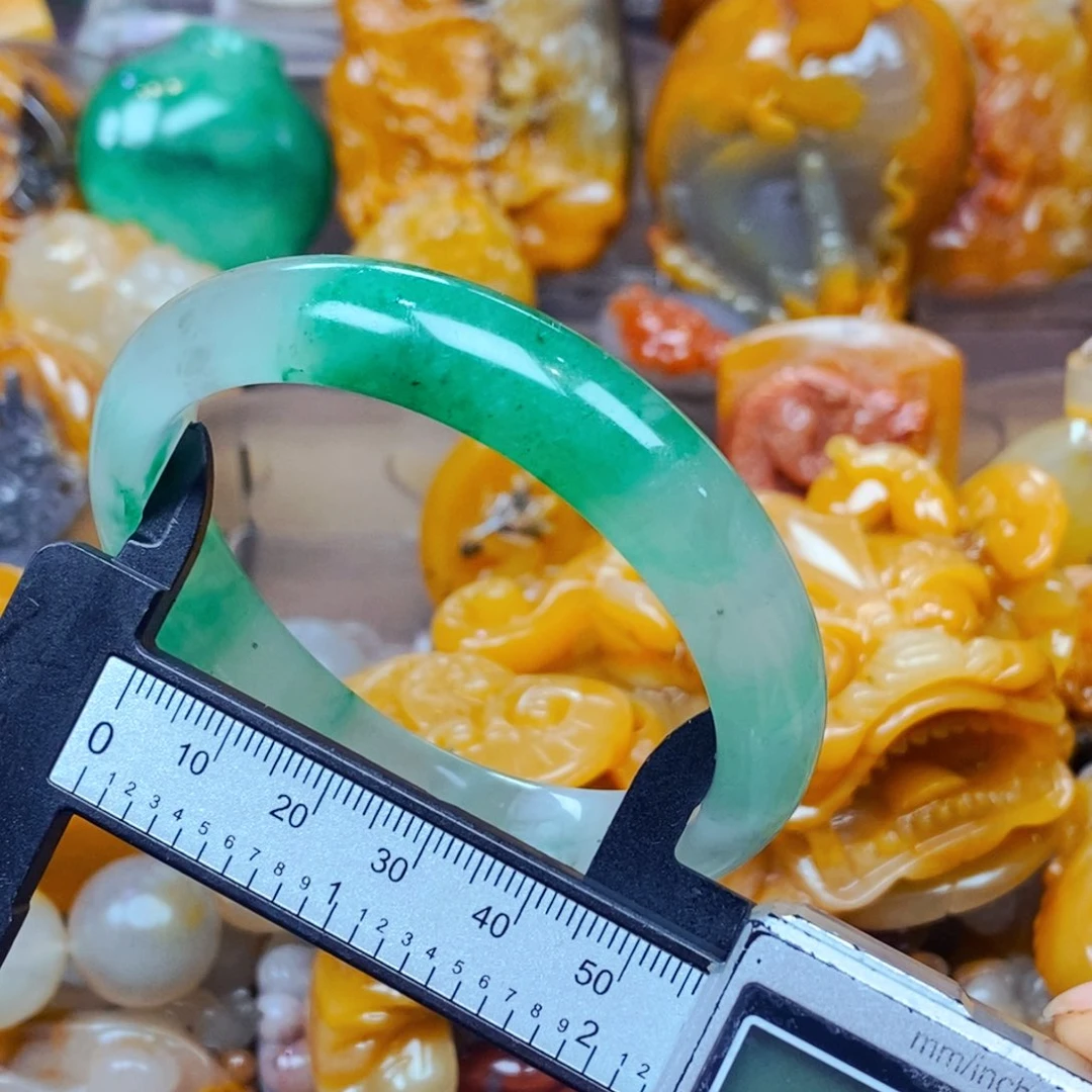未镶嵌石英质玉（黄龙玉）吊坠(不含链)
