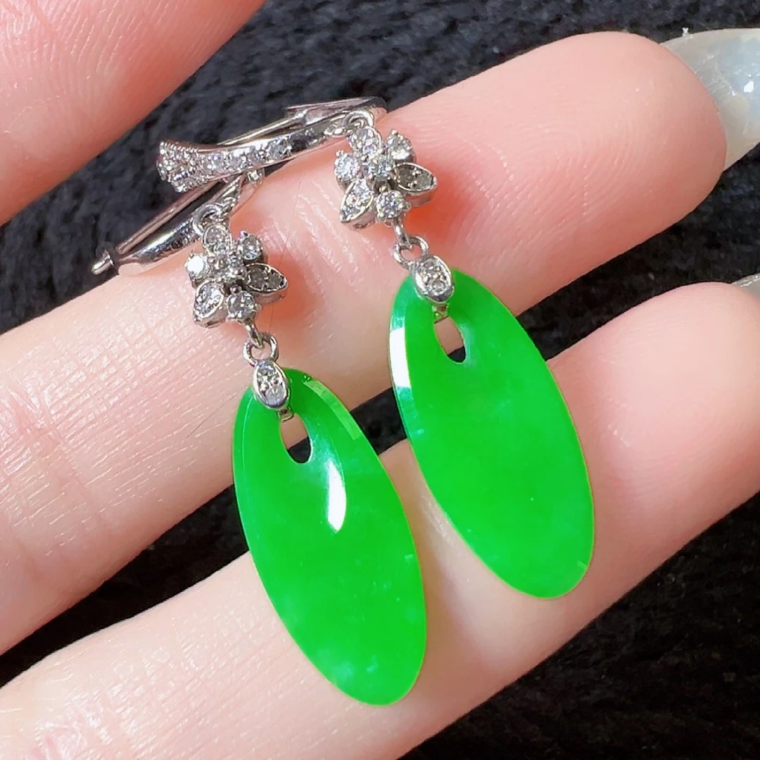 翡翠耳饰18K金镶嵌签收后24小时鉴赏期，过时不退