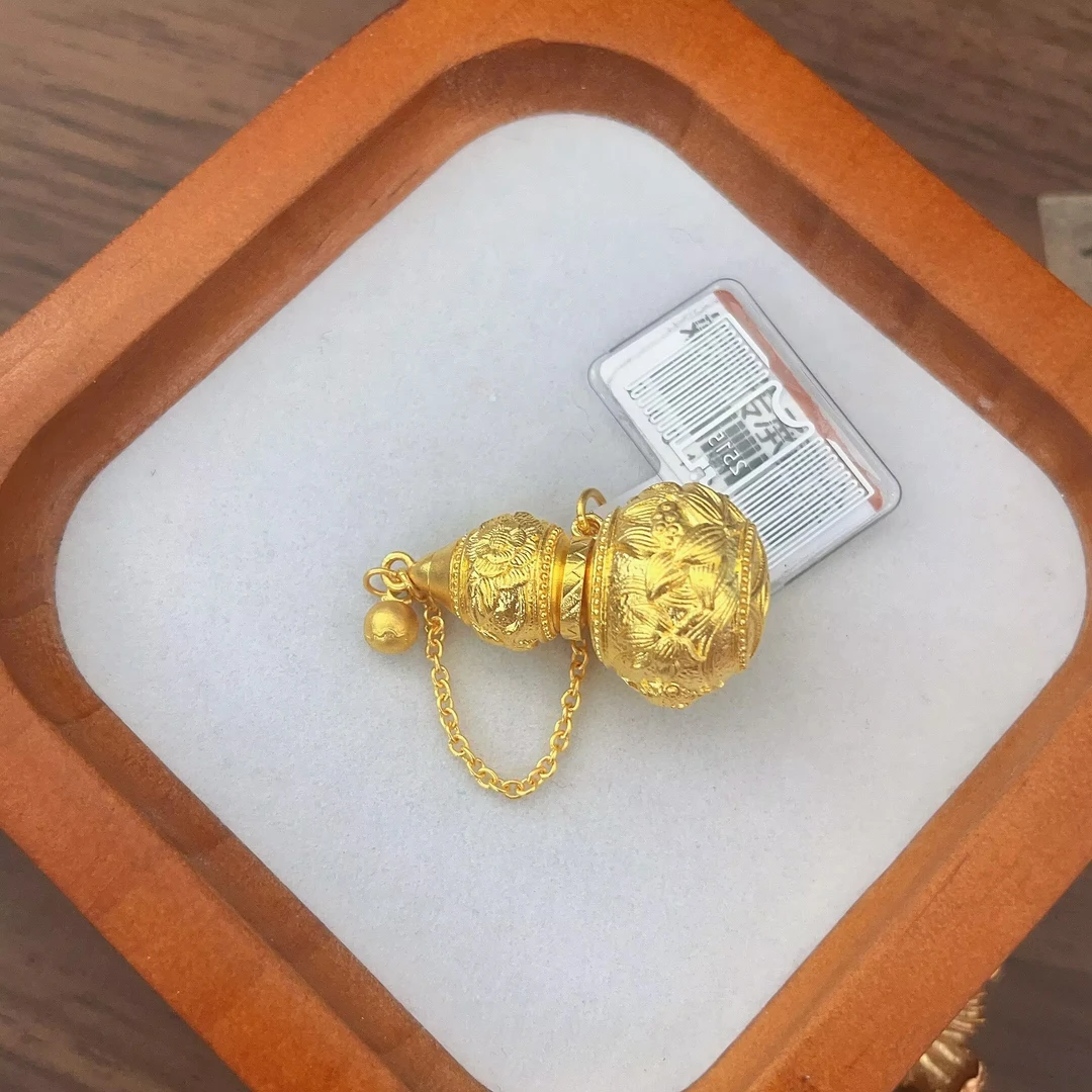 足金999 古法葫芦吊坠 黄金不染葫芦 半手工錾刻葫芦 金重20.35克