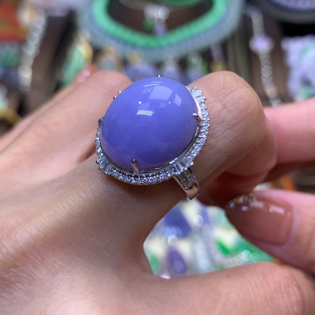 安***神翡翠18K金镶嵌颈饰