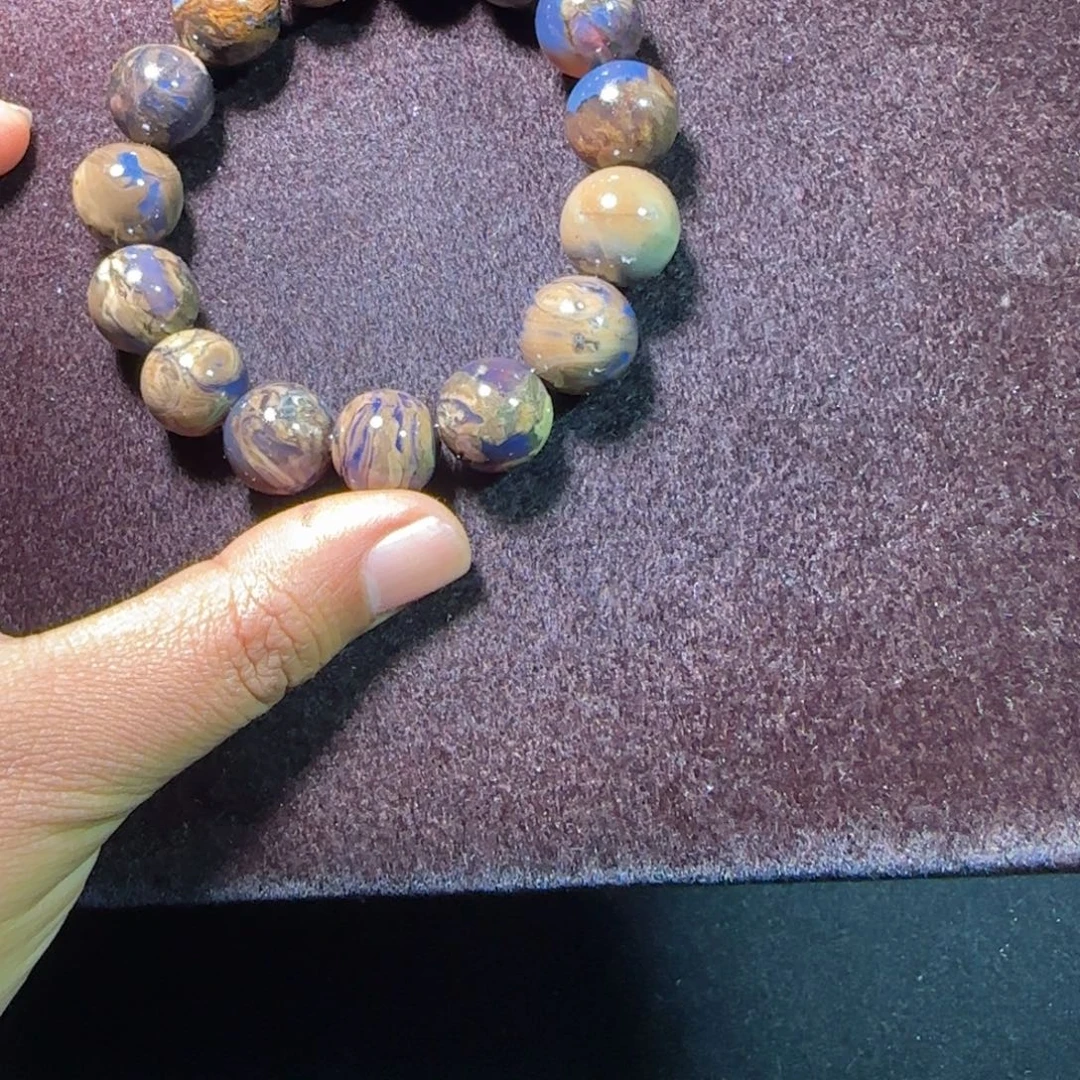 琥珀未镶嵌裸石琥珀