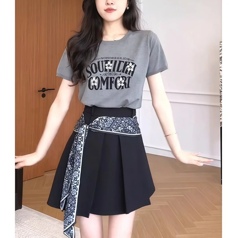 夏季新款时尚休闲字母花朵短袖T恤女韩系极简风百搭减龄针织衫INS
