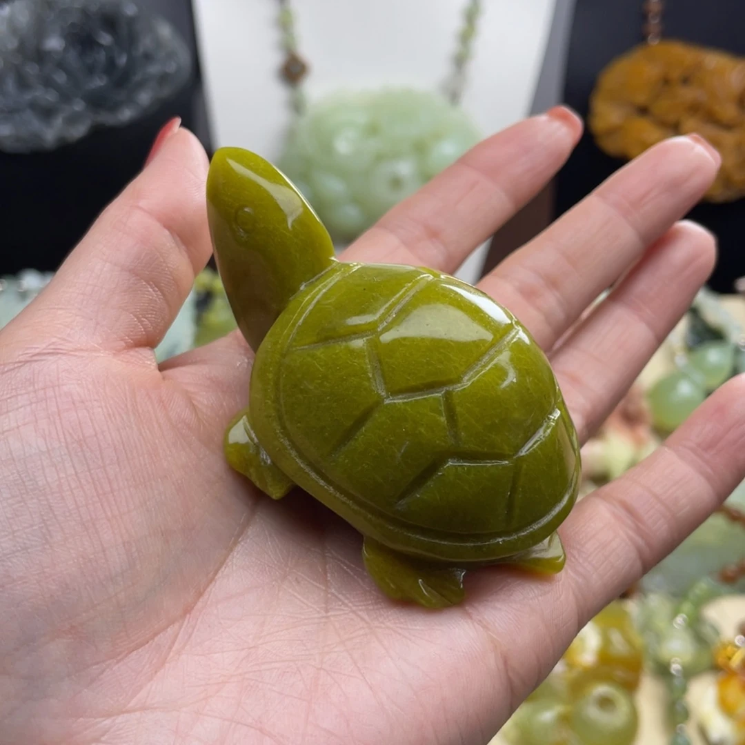 未镶嵌蛇纹石玉颈饰