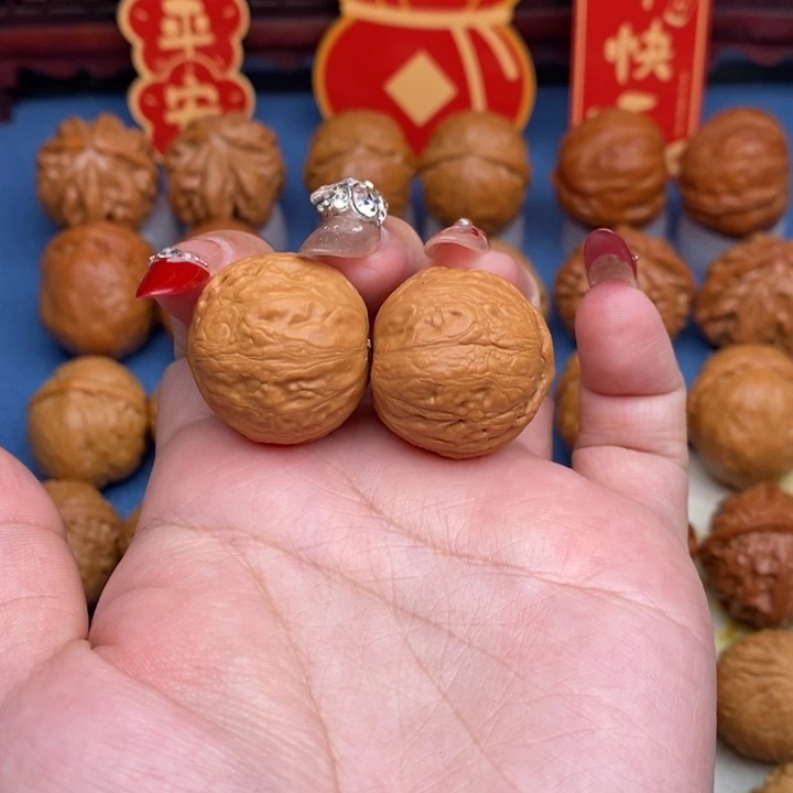 文玩核桃把件小金豆