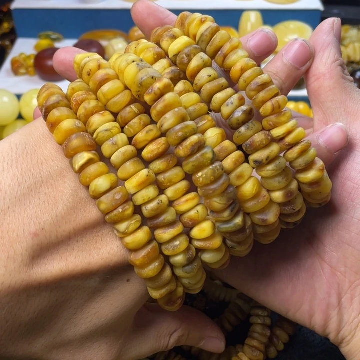 琥珀珠宝奇石未镶嵌