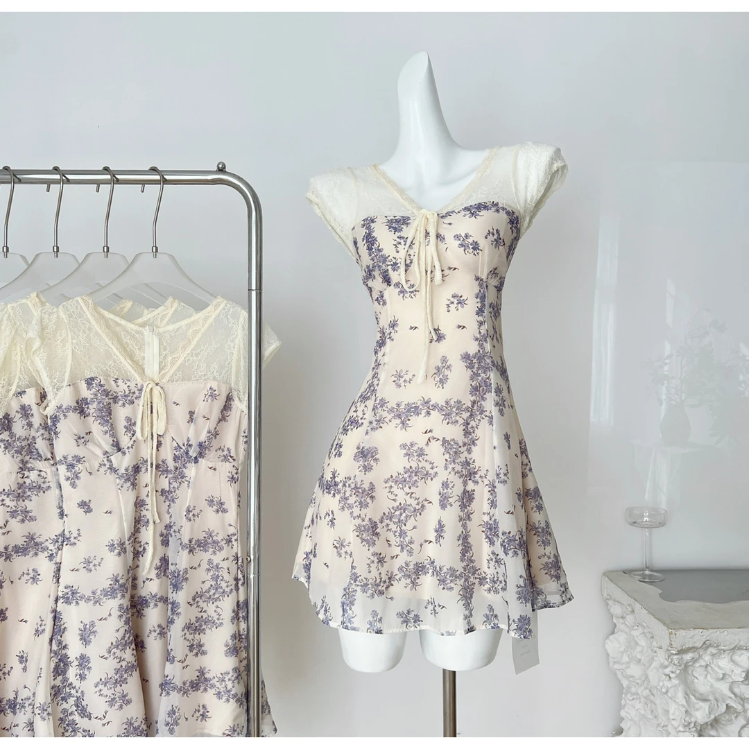 杜总家 紫藤缠心*原创法式女人味收腰度假碎花V领抽绳绑带连衣裙