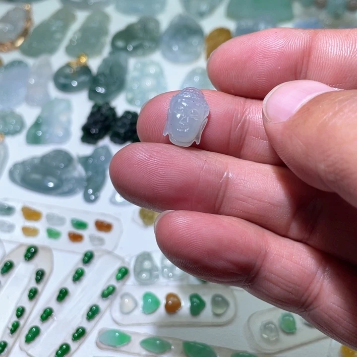 翡翠未镶嵌颈饰22