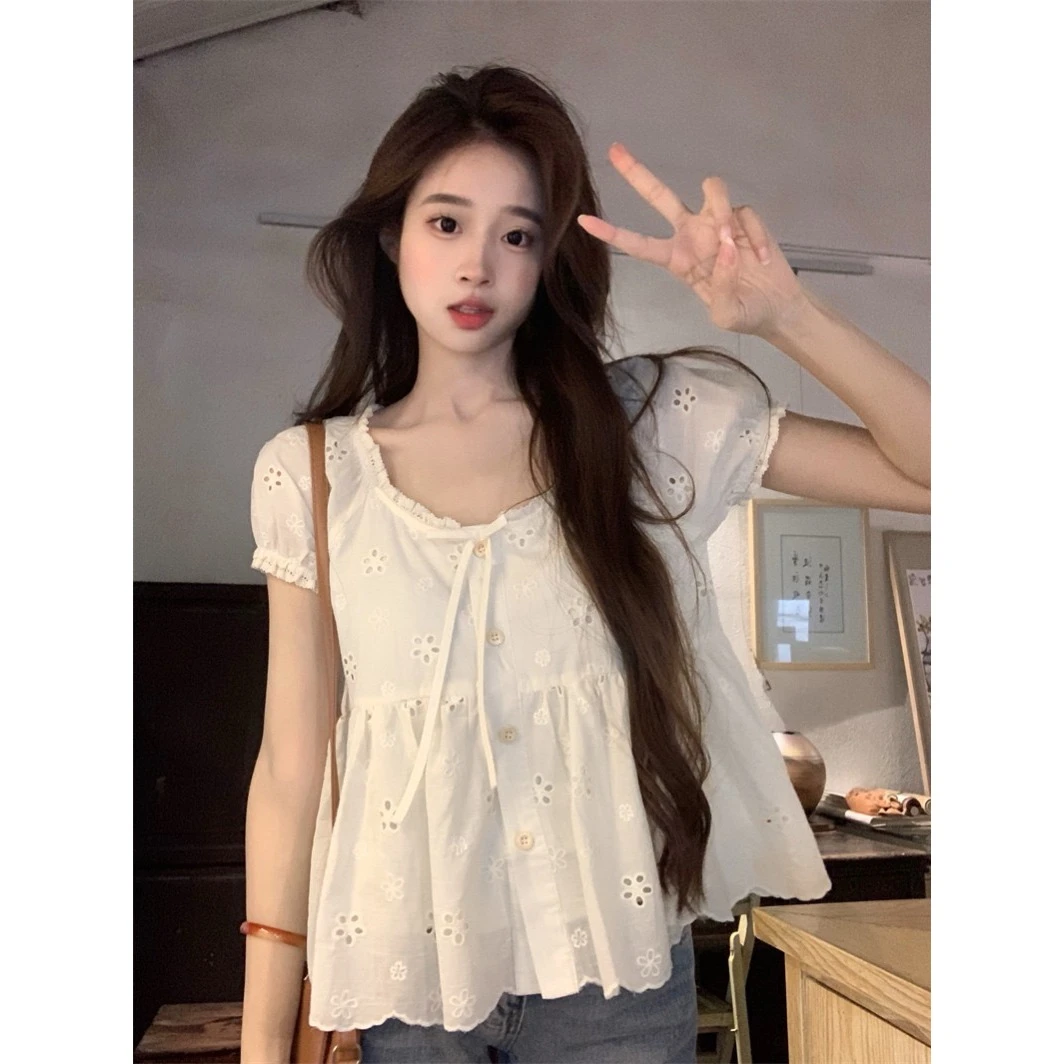 法式镂空蕾丝刺绣别致洋气上衣纯色圆领设计感复古气质短袖衬衫潮