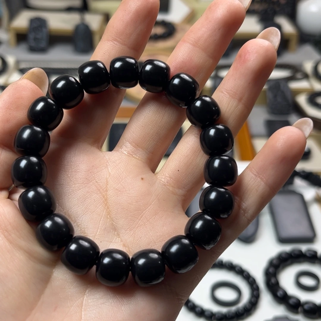 和田玉（墨玉）未镶嵌颈饰卡12老邢货头