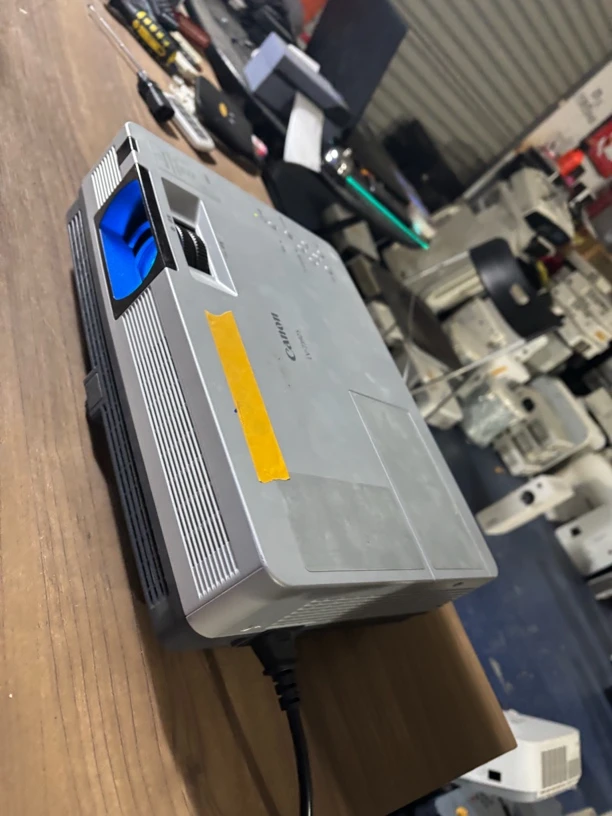 9新  二手佳能投影仪 运费自理