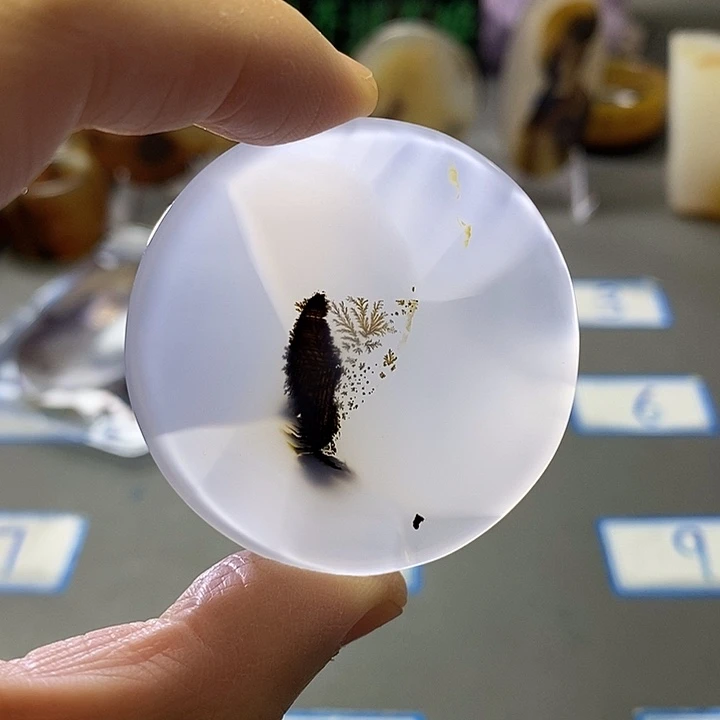 玛瑙/玉髓未镶嵌珠宝半成品