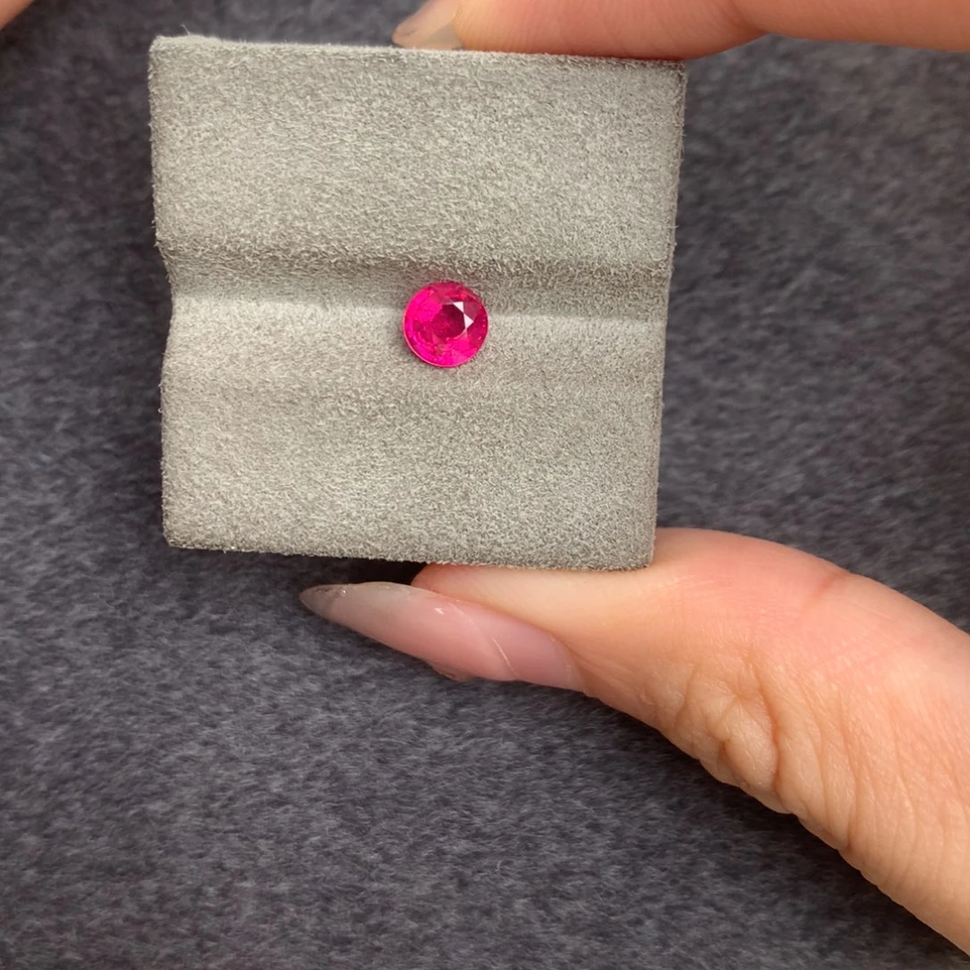 裸石红宝石无烧鸽血红0.72ct,AIGS