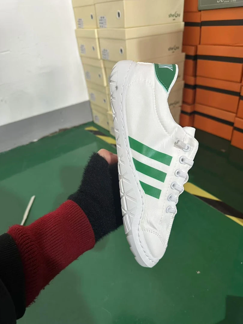 《小铺》休闲时尚男鞋09号