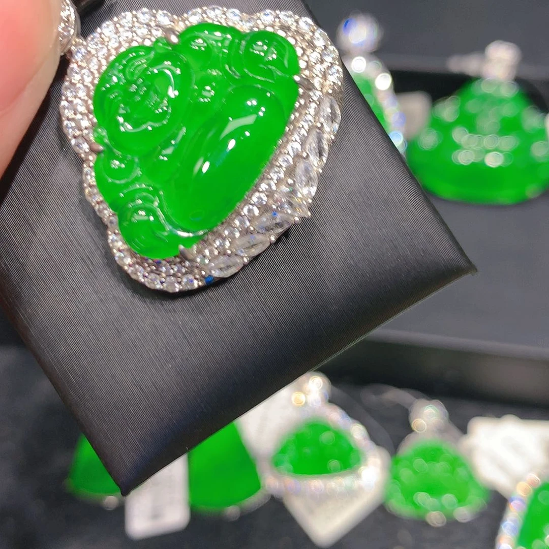 颈饰银S925镶嵌翡翠00885