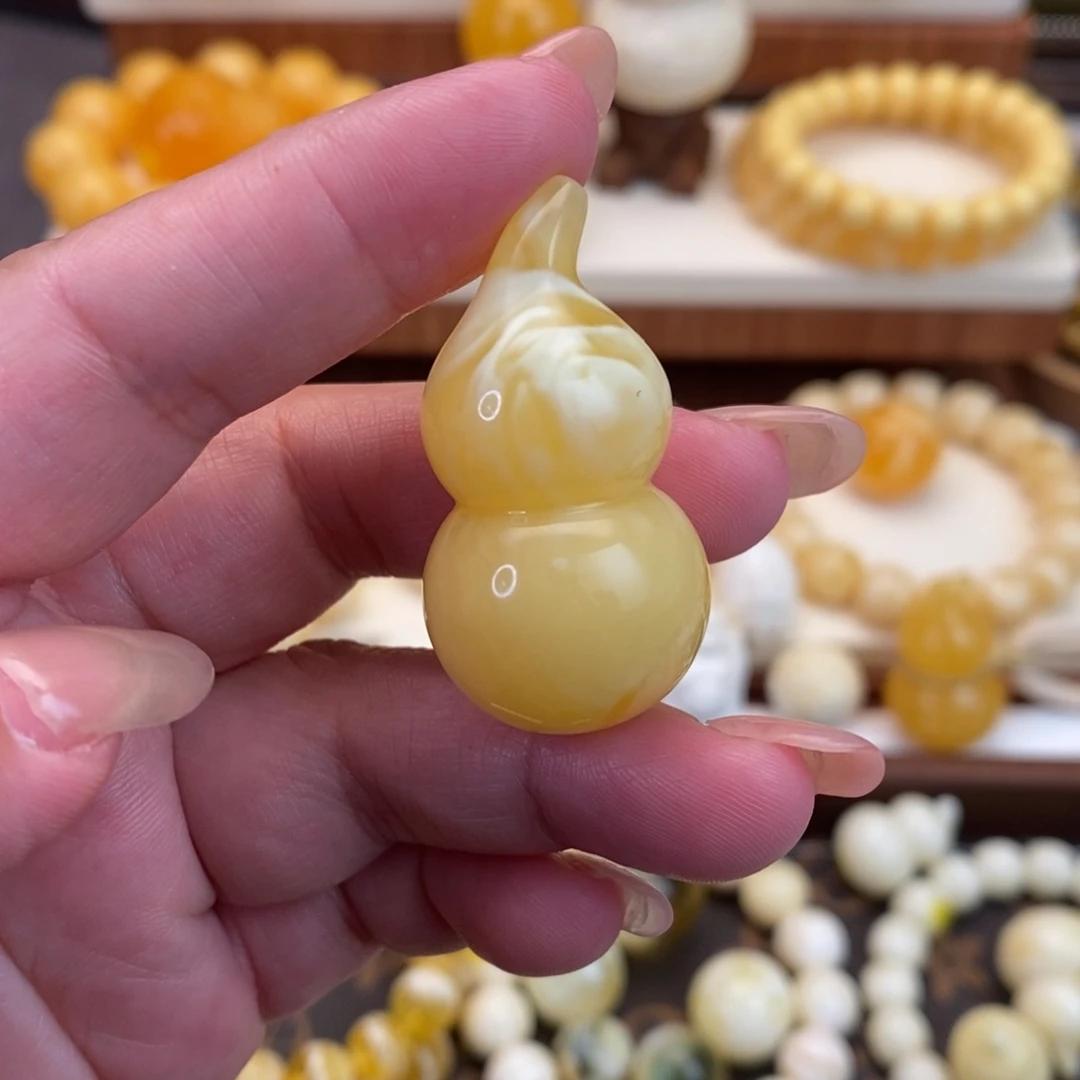蜜蜡未镶嵌裸石葫芦