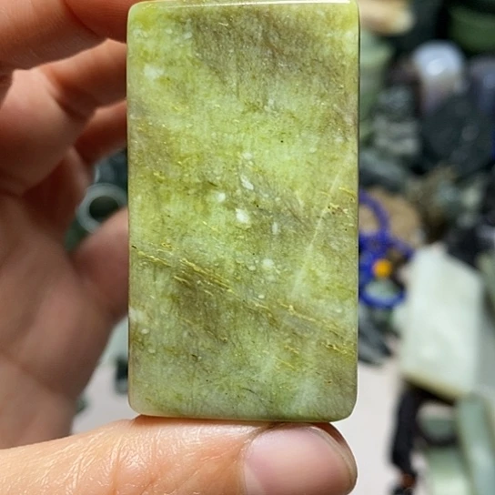 独山玉未镶嵌珠宝半成品