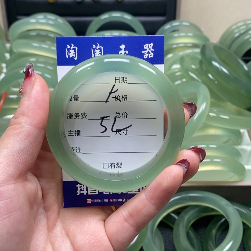 【闪购商品】蛇纹石玉手镯未镶嵌黄****）