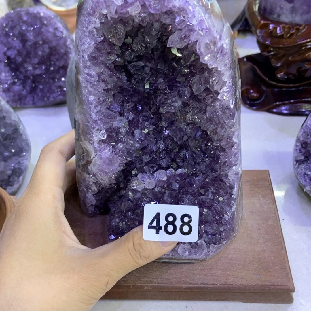 紫晶未镶嵌大型摆件（非配饰）