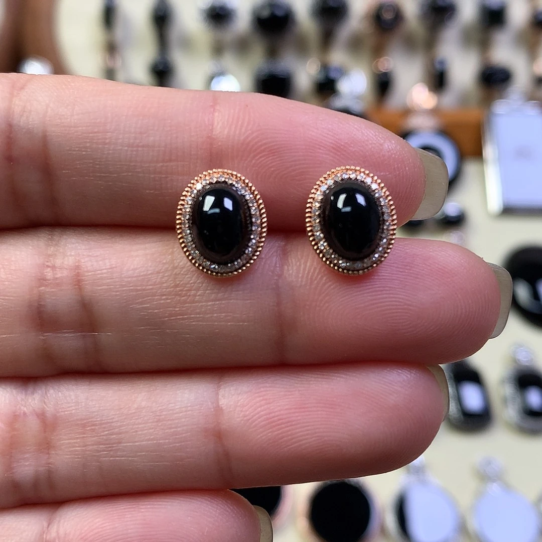 翡翠18K金镶嵌耳饰