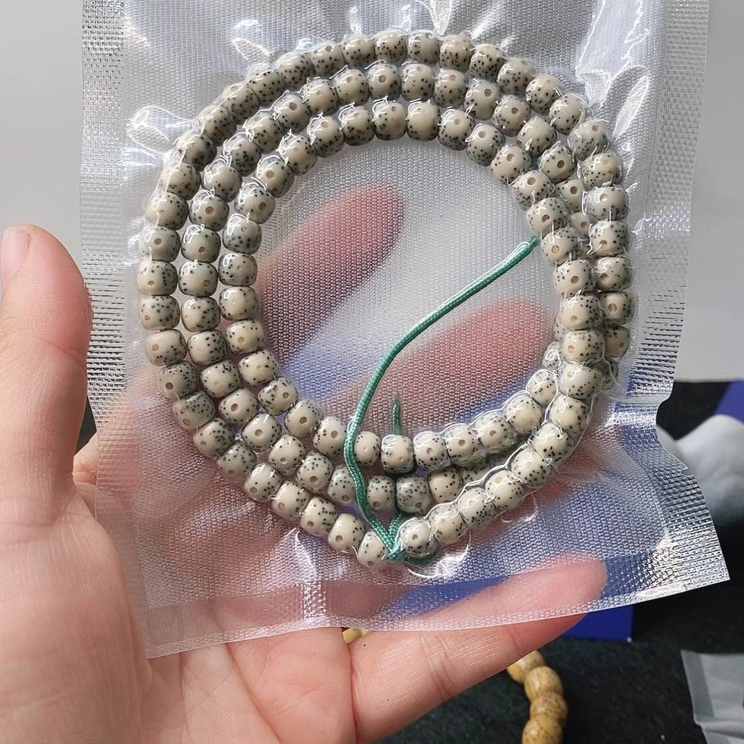 星月菩提吊坠A80石玉大眼7*6单