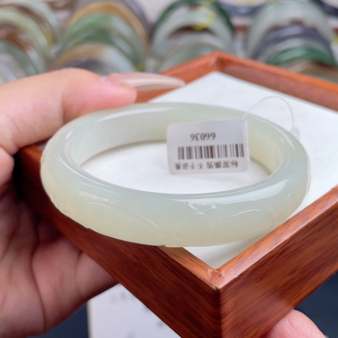 【闪购商品】和田玉手镯未镶嵌51 小猫钓鱼55/56