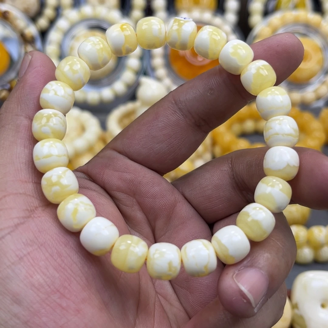 琥珀未镶嵌手串同料焦皮瓷白花老邢手串10mm