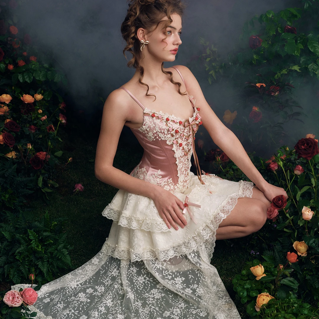LaceMade 花精灵 法式甜美吊带套装鱼骨胸衣掐腰显瘦蕾丝半裙短款