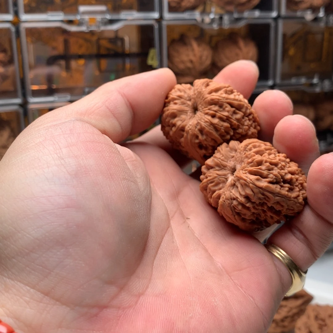 桃核把件Z*h大蒜头 666888