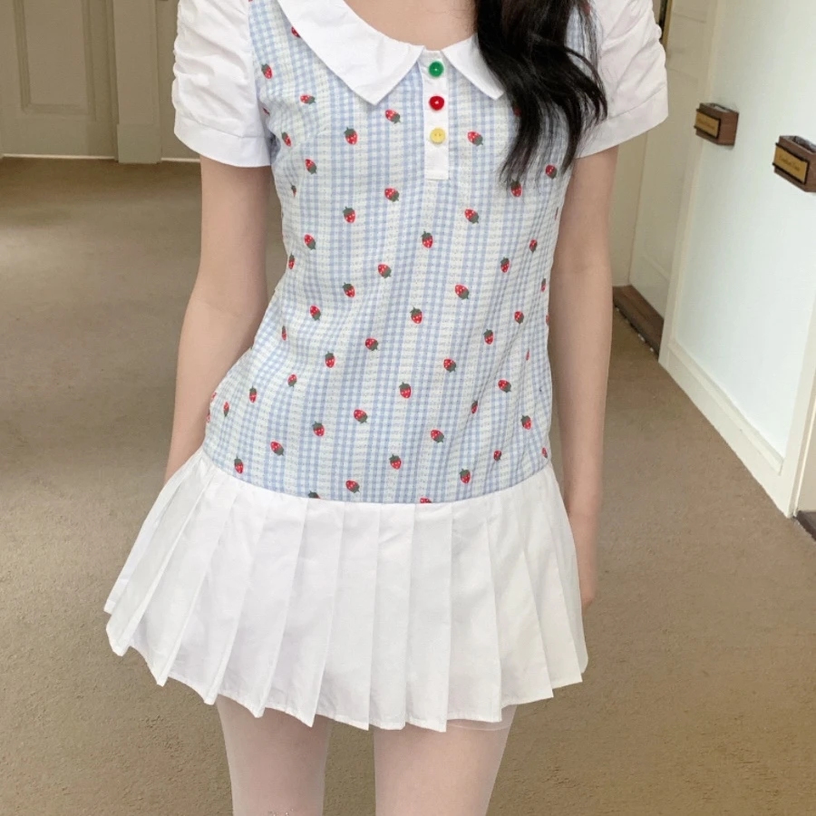 Morn isle*云谁之思系列小清新格纹草莓印花娃娃领压褶摆连衣裙女