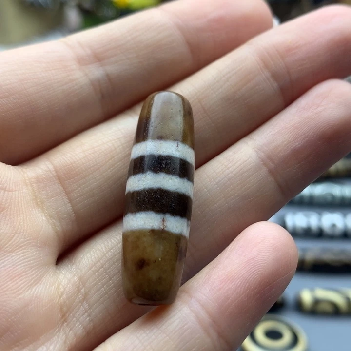 玛瑙/玉髓颈饰未镶嵌迟****?