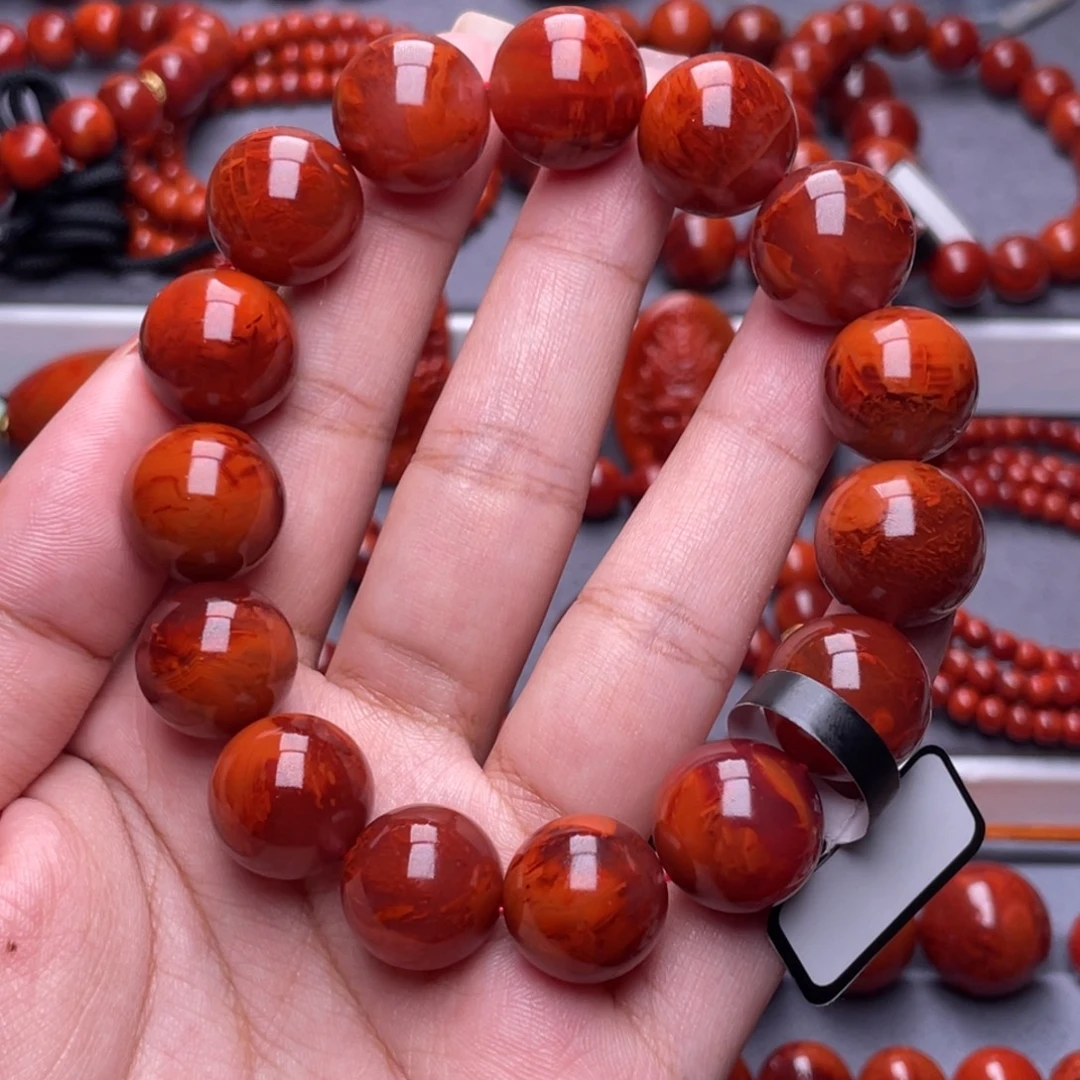 南红玛瑙其他未镶嵌收藏级15.5mm九口牛血红妖火焰圆珠手串