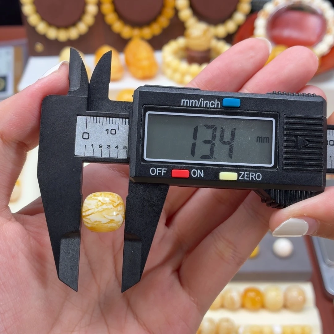 琥珀未镶嵌裸石俄料虎皮纹老型13mm