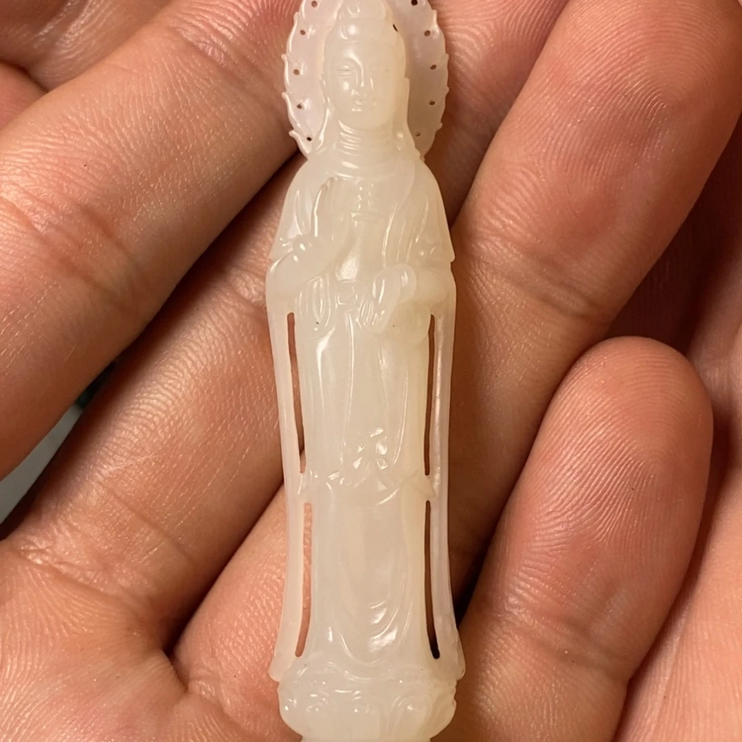 颈饰未镶嵌和田玉玩*