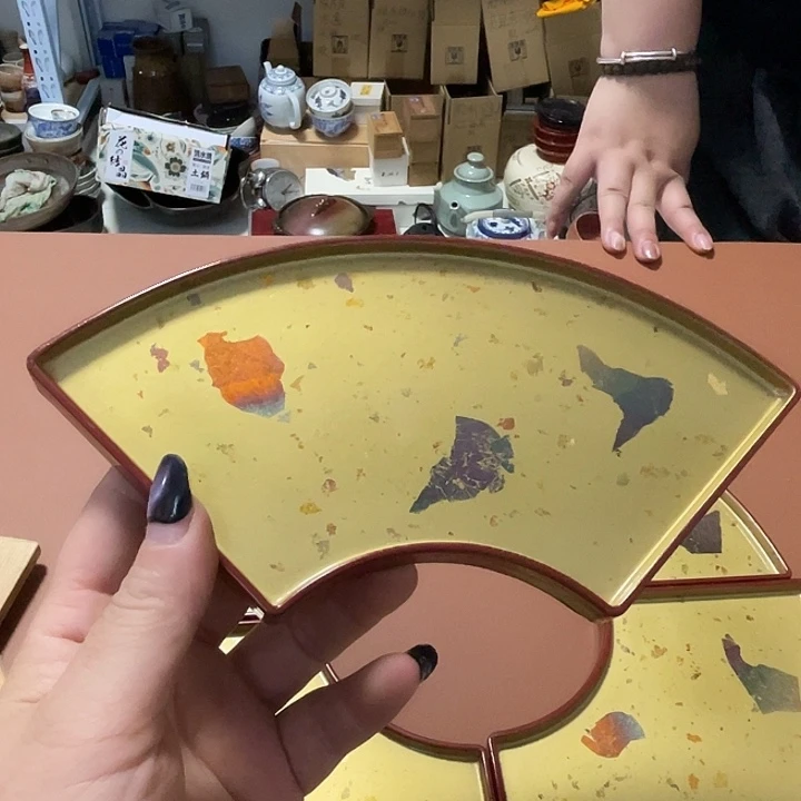 瓷片你是个很爱玩很不想上班