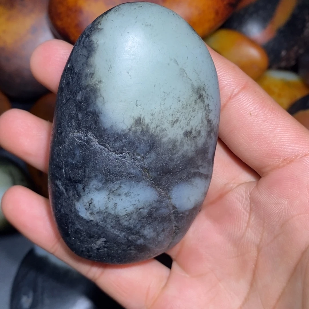 和田玉未镶嵌珠宝奇石