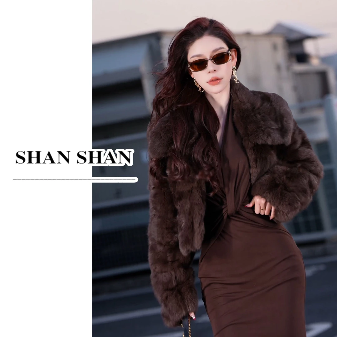 SS姗姗 秋冬高级轻奢气质翻领獭兔毛翻领皮草外套 51270564-2066