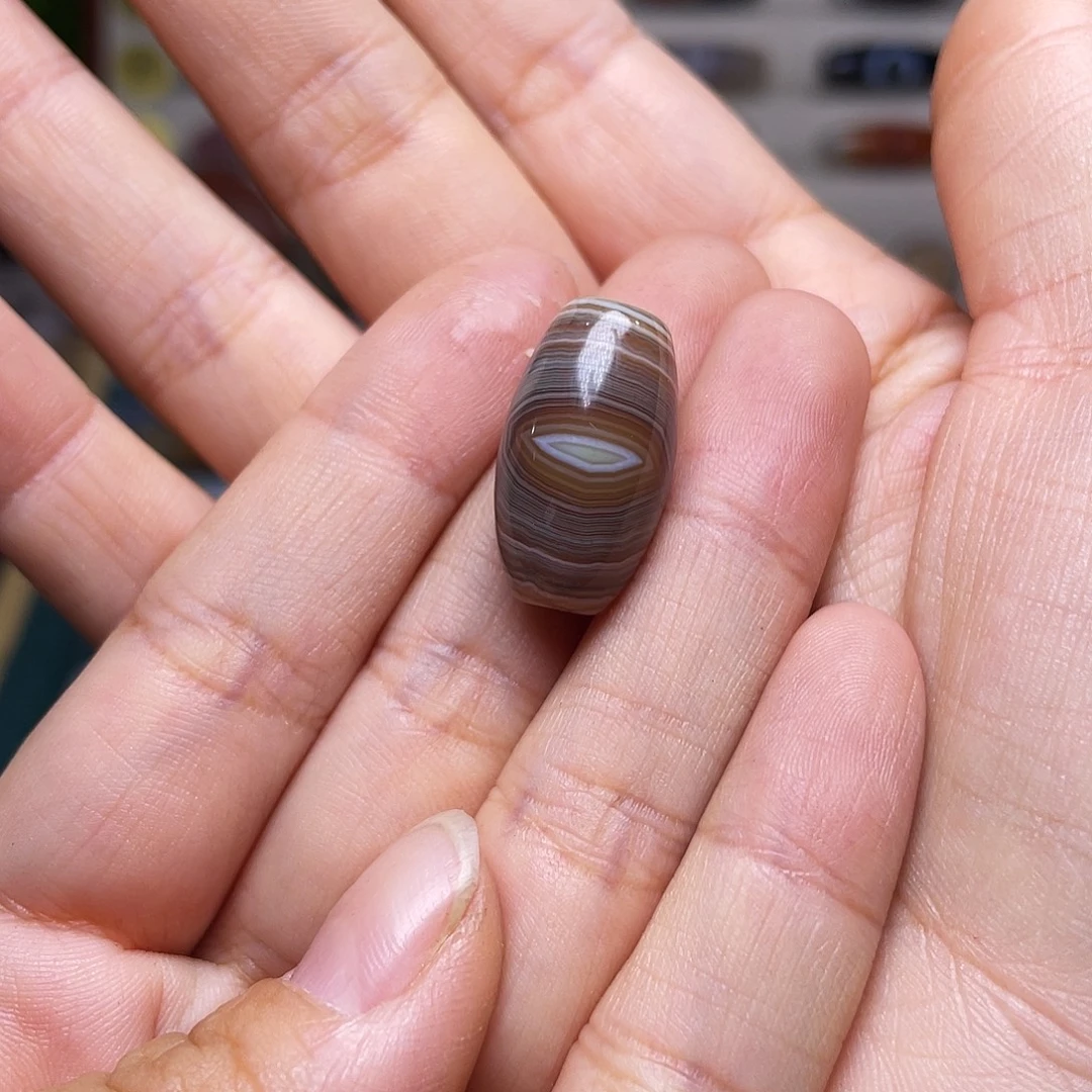 赤***山玛瑙/玉髓未镶嵌珠宝奇石