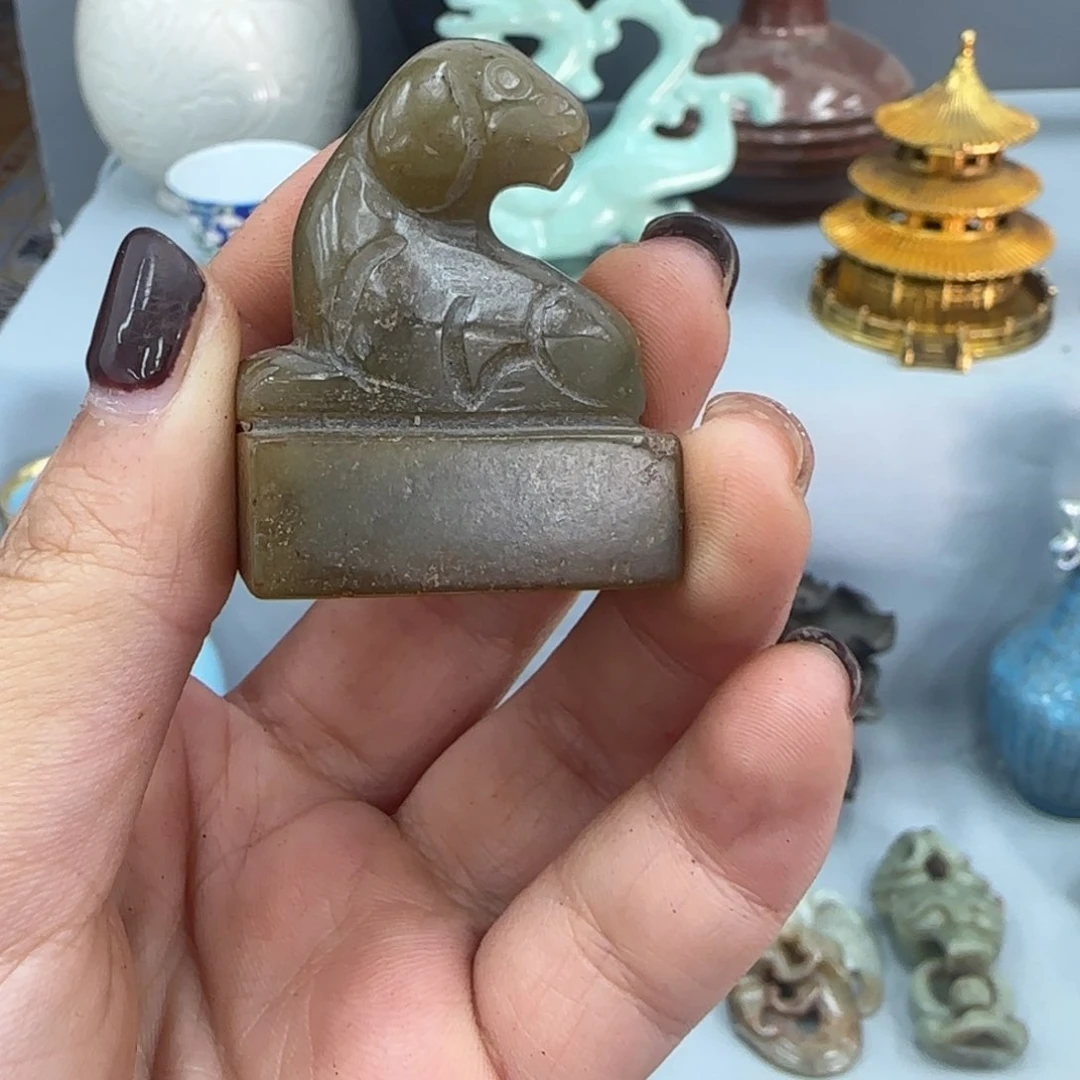 未镶嵌和田玉（糖玉）挂件
