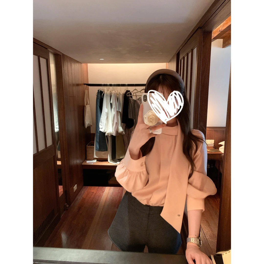 蝴蝶结领灯笼袖衬衫女早秋新款温柔风垂感显瘦气质长袖设计感上衣
