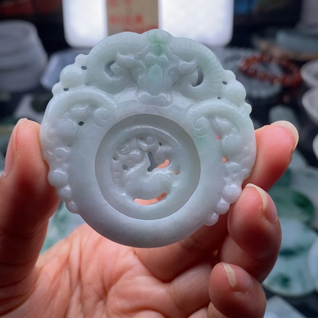 定制翡翠未镶嵌挂件