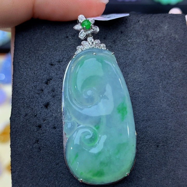 翡翠18K金镶嵌手链翡翠