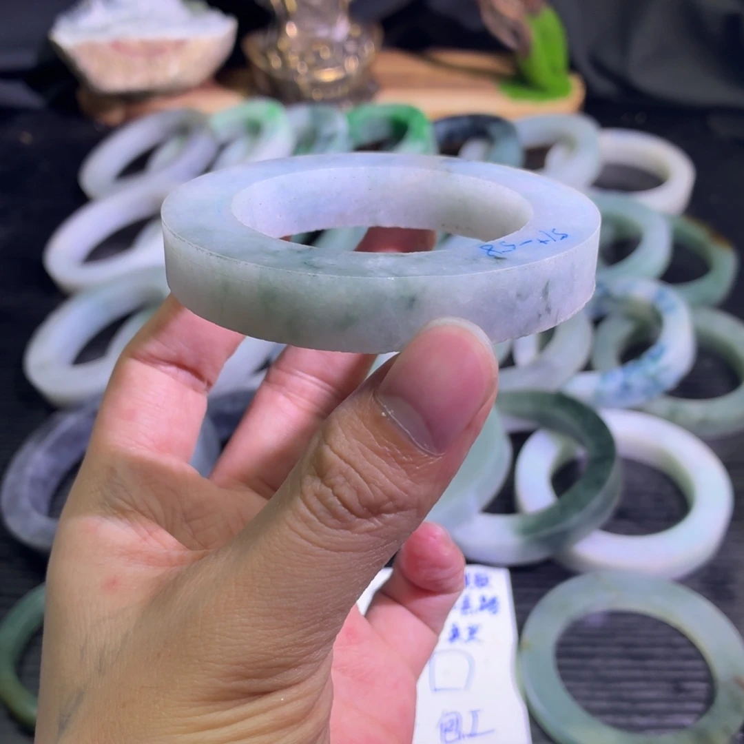 定制翡翠未镶嵌天然翡翠A货毛胚手镯定制